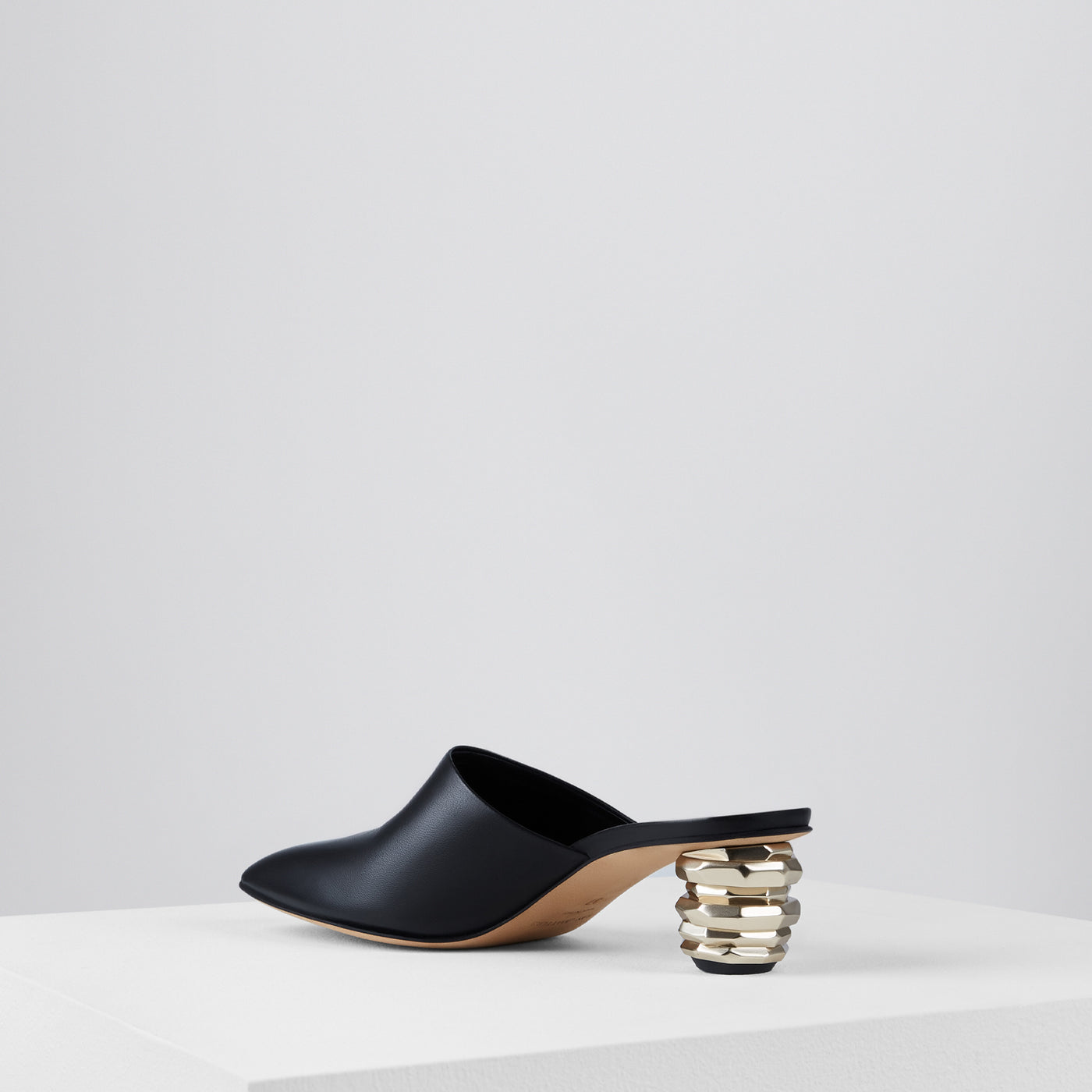 Load image into Gallery viewer, Gemma Mules in Nero