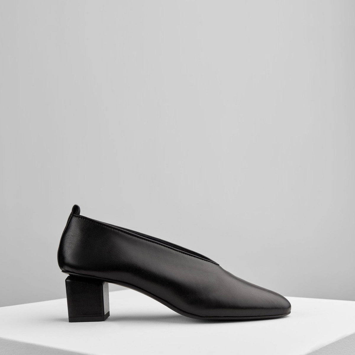 Mildred Classic in Nero - MILC18