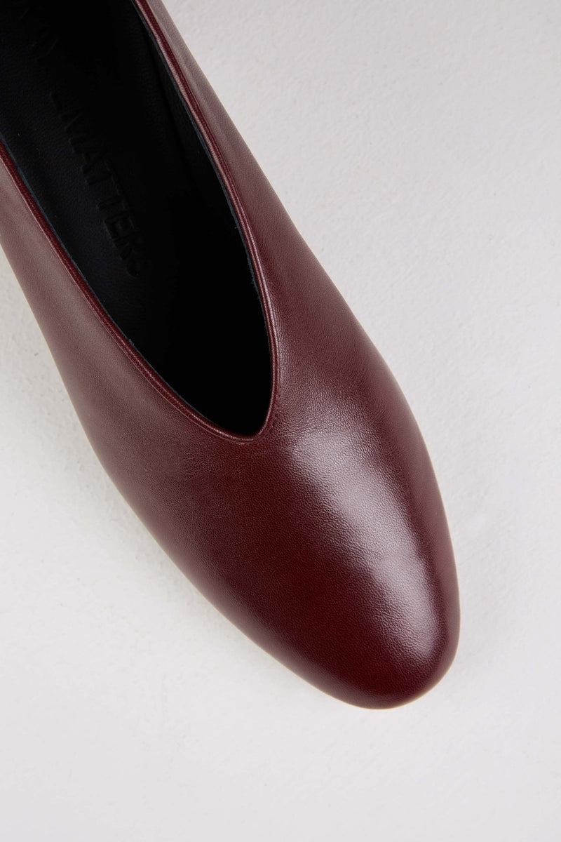 Load image into Gallery viewer, Mildred Classic in Plum - MILC23