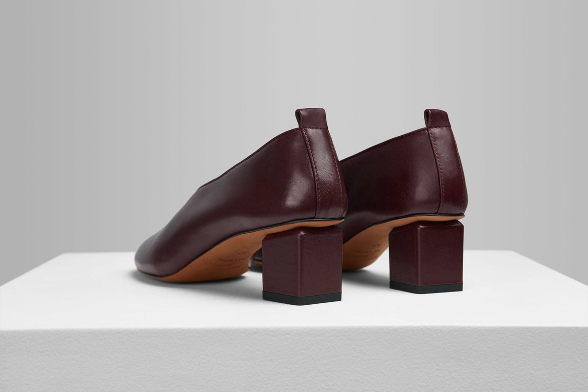 Mildred Classic in Plum - MILC23