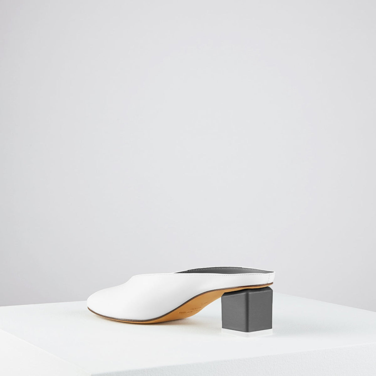 Mildred Mules in Bianco Grigio - MILM34