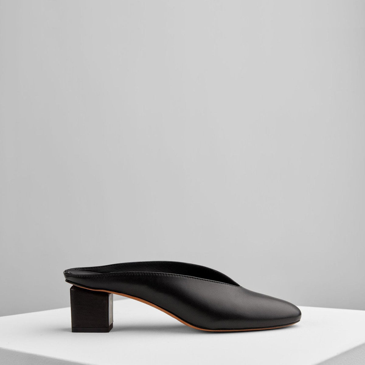 Mildred Mules in Nero - MILM2