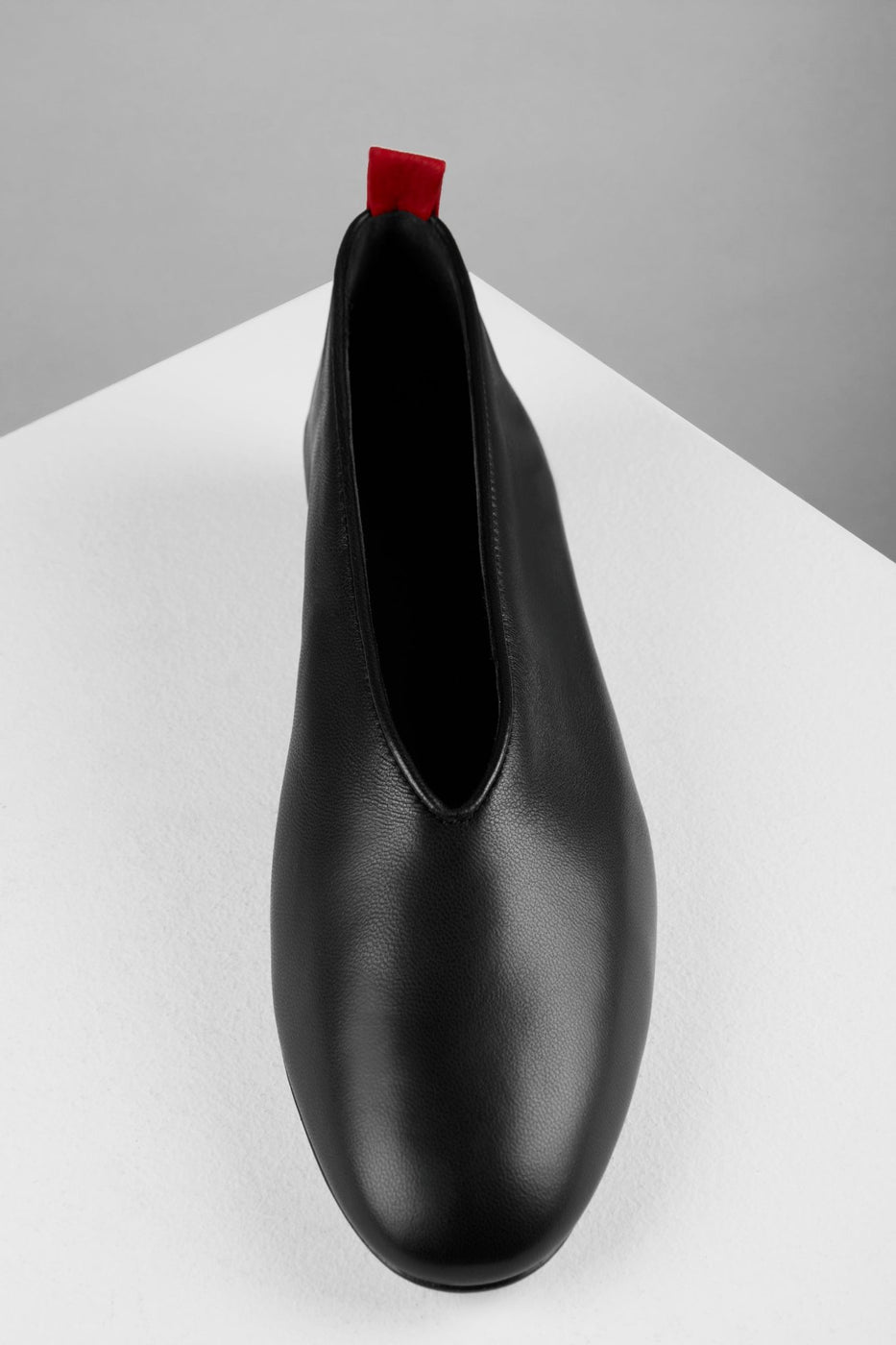 Load image into Gallery viewer, Mildred Piccola in Nero Rosso - MILP05