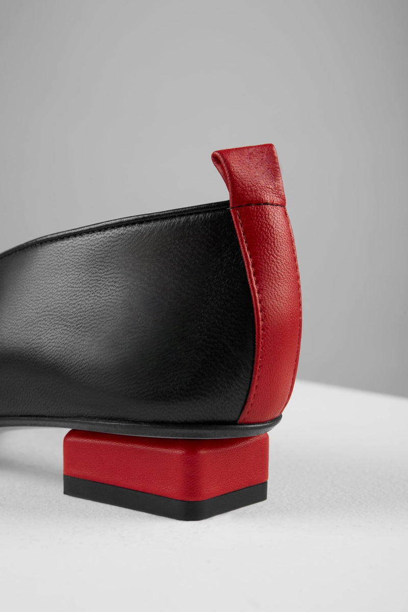 Load image into Gallery viewer, Mildred Piccola in Nero Rosso - MILP05