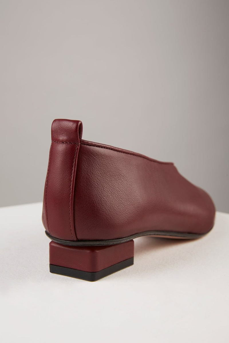 Load image into Gallery viewer, Mildred Piccola in Plum - MILP09