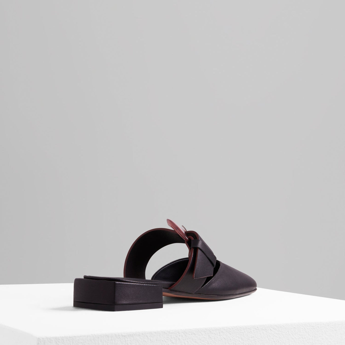 Load image into Gallery viewer, Rebecca Flats in Nero - REBF2